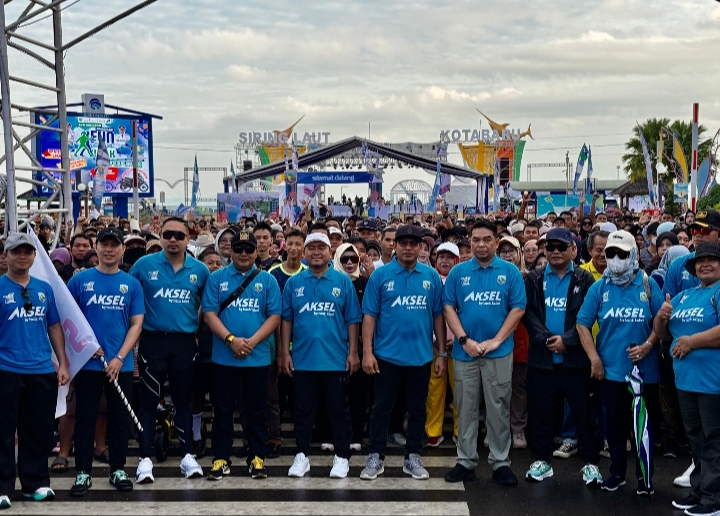 Pemkab Kotabaru Bersama Bank KalSel Gelar Fun Walk di HUT ke-75